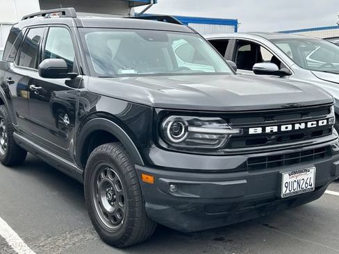 Used 2024 Ford Bronco Sport Outer Banks AWD/4WD image 2