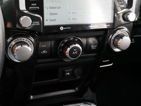 Certified 2024 Toyota 4Runner TRD Off-Road image 23