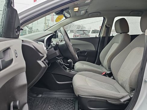 Used 2020 Chevrolet Sonic LT image 13