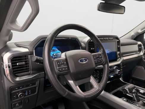 Used 2022 Ford F150 Lariat AWD/4WD image 7