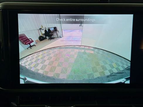 New 2025 Jeep Wrangler Unlimited Rubicon w/ Convenience Group AWD/4WD image 13