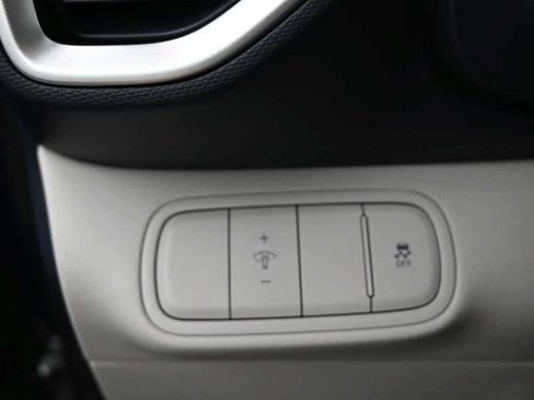 New 2026 Hyundai Venue SEL FWD image 21