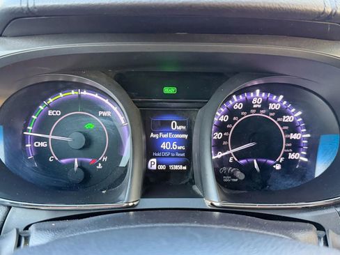 Used 2015 Toyota Avalon Limited image 16