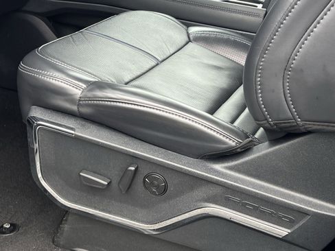 Used 2025 Ford F350 Platinum image 12