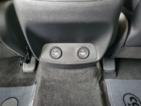 Used 2023 Hyundai Santa Fe SE image 8