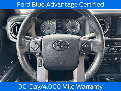 Used 2016 Toyota Tacoma TRD Off-Road w/ Premium & Technology Package AWD/4WD image 20