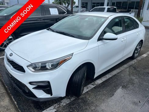 Certified 2021 Kia Forte LXS FWD image 1