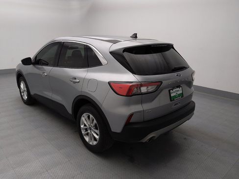 Used 2021 Ford Escape SE image 5