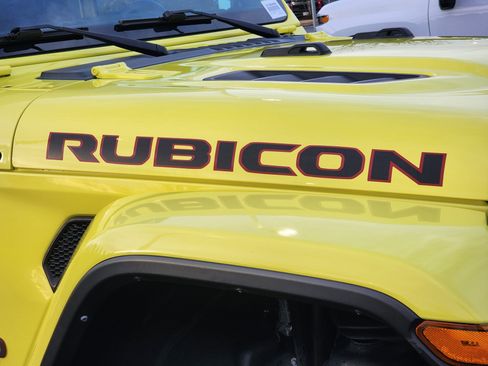 Used 2023 Jeep Gladiator Rubicon w/ LED Lighting Group image 8