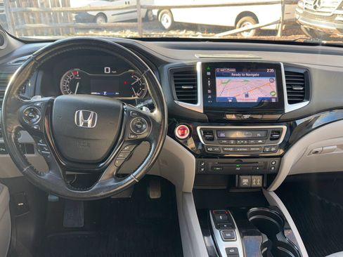 Used 2016 Honda Pilot Elite image 10
