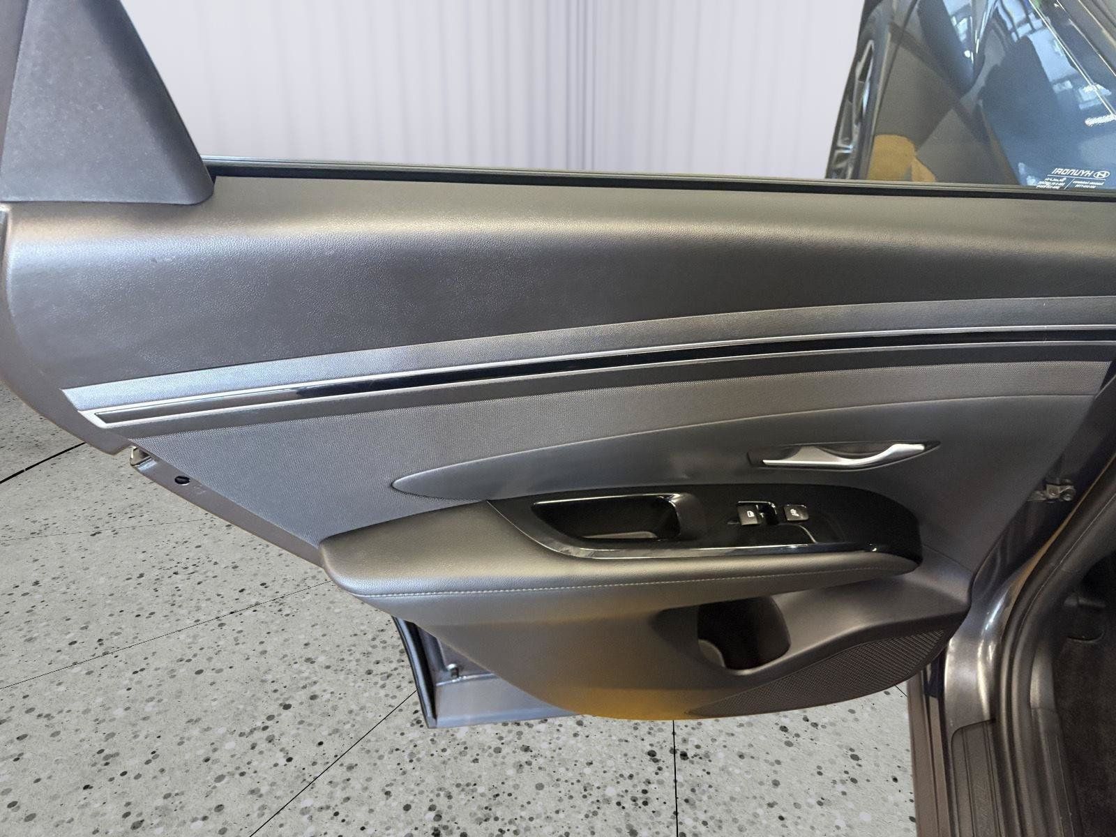 Used 2023 Hyundai Tucson Limited FWD image 30