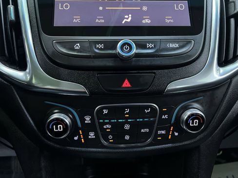 Used 2019 Chevrolet Equinox LT w/ Sun & Navigation Package FWD image 23