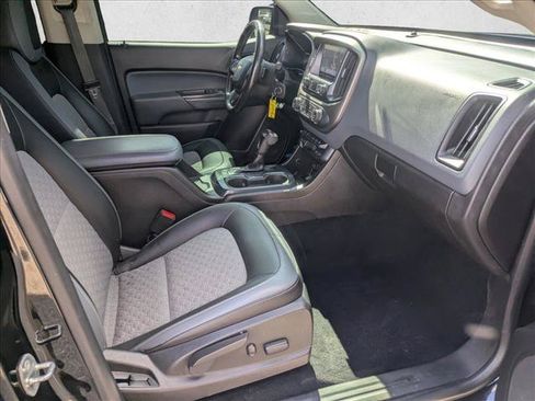 Used 2019 Chevrolet Colorado Z71 AWD/4WD image 19