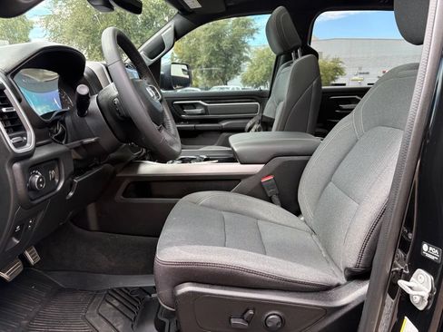 Used 2023 RAM 1500 Big Horn AWD/4WD image 8