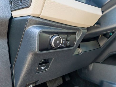 Used 2023 Ford Bronco Wildtrak image 18