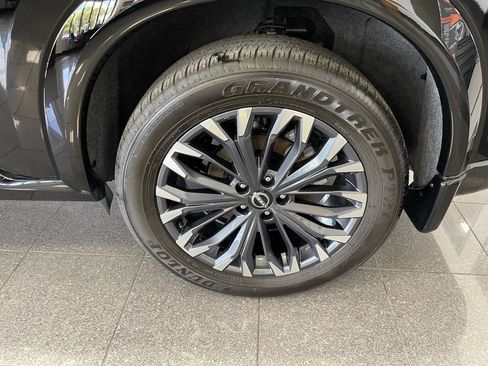 Used 2025 Nissan Rogue Platinum w/ Tech Package FWD image 22