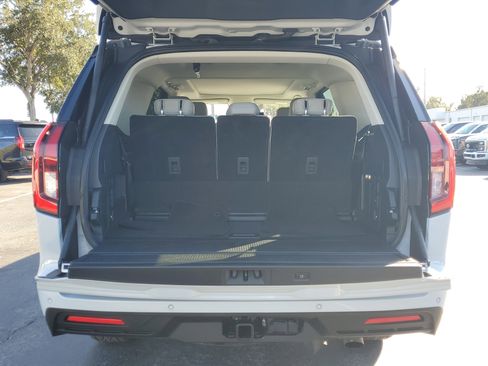 Certified 2025 Ford Expedition Active image 11