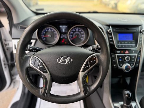 Used 2014 Hyundai Elantra GT image 10