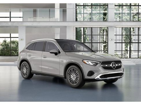 New 2026 Mercedes-Benz GLC 300 4MATIC image 11