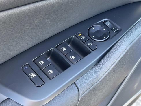 New 2026 Kia Sportage X-Line image 23