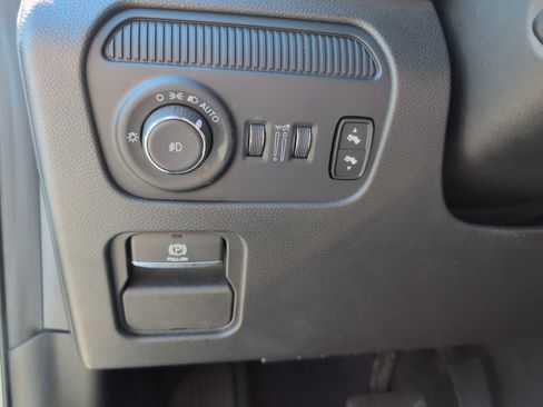Used 2024 Jeep Wagoneer Series III AWD/4WD image 14