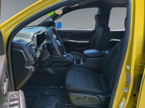 Used 2023 Chevrolet Colorado Trail Boss w/ LPO, Dark Essentials Package image 9