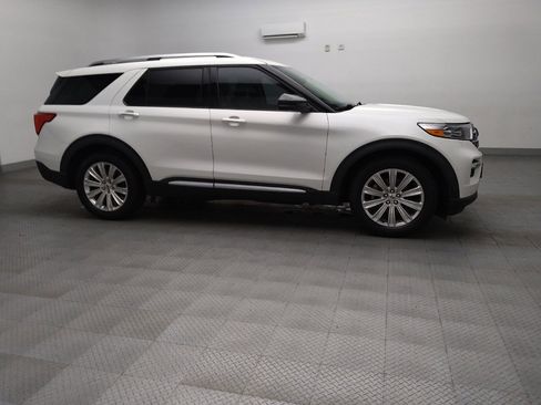 Used 2021 Ford Explorer Limited w/ Equipment Group 301A RWD image 11