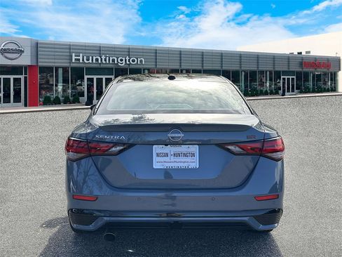 Certified 2025 Nissan Sentra SR w/ SR Premium Package image 6