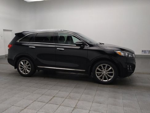 Used 2017 Kia Sorento SX image 11
