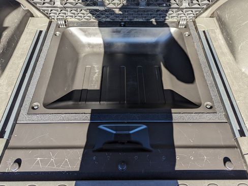 Used 2012 Nissan Xterra S w/ Value Package image 38