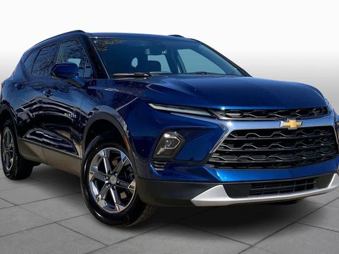 Used 2023 Chevrolet Blazer LT w/ Convenience Package image 2