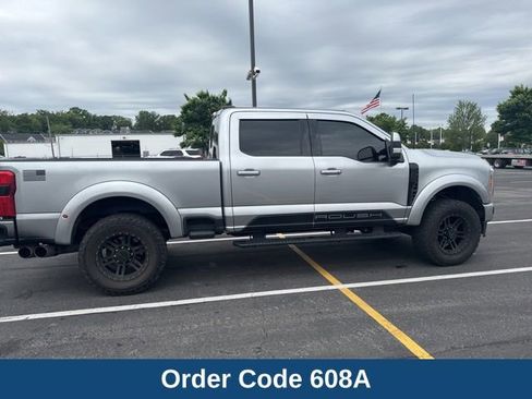 Used 2023 Ford F250 Lariat w/ Lariat Ultimate Package AWD/4WD image 7
