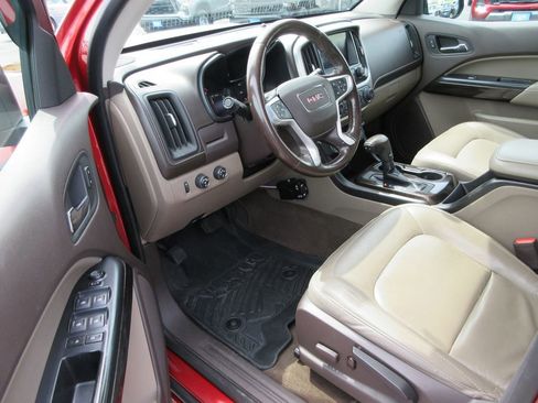 Used 2015 GMC Canyon SLT w/ Driver Alert Package image 15