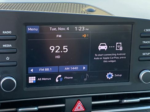 Used 2021 Hyundai Elantra SE image 21