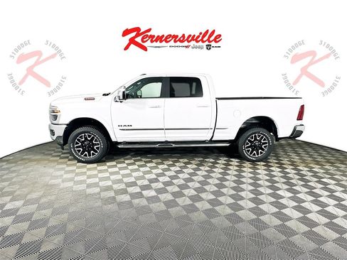 New 2026 RAM 2500 Limited w/ Towing Technology Group image 4