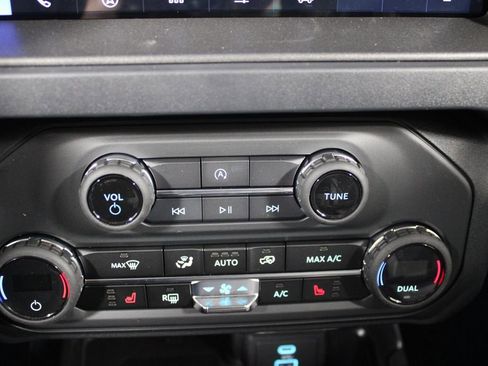 New 2025 Ford Bronco Big Bend AWD/4WD image 40