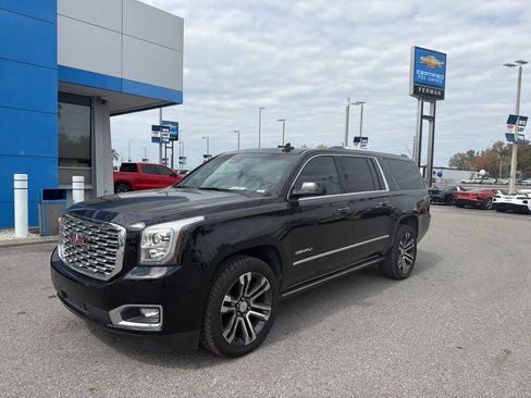 Used 2018 GMC Yukon XL Denali w/ Enhanced Security Package image 18