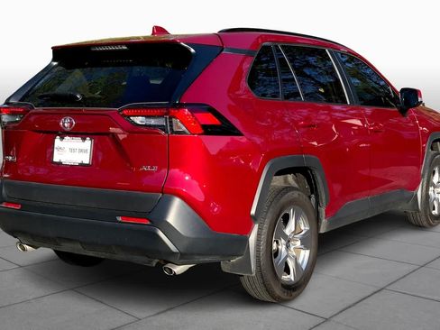 Used 2024 Toyota RAV4 XLE FWD image 12