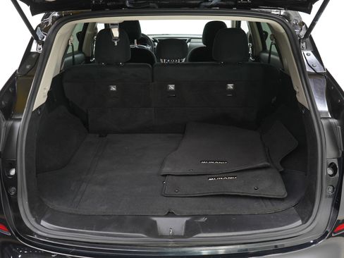 Used 2019 Nissan Murano S image 9