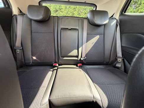 Used 2022 Buick Encore Preferred w/ Safety Package AWD/4WD image 3