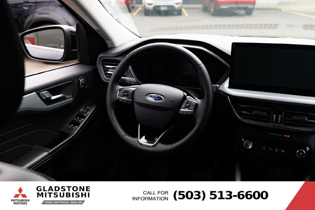 Used 2025 Ford Escape Platinum AWD/4WD image 10