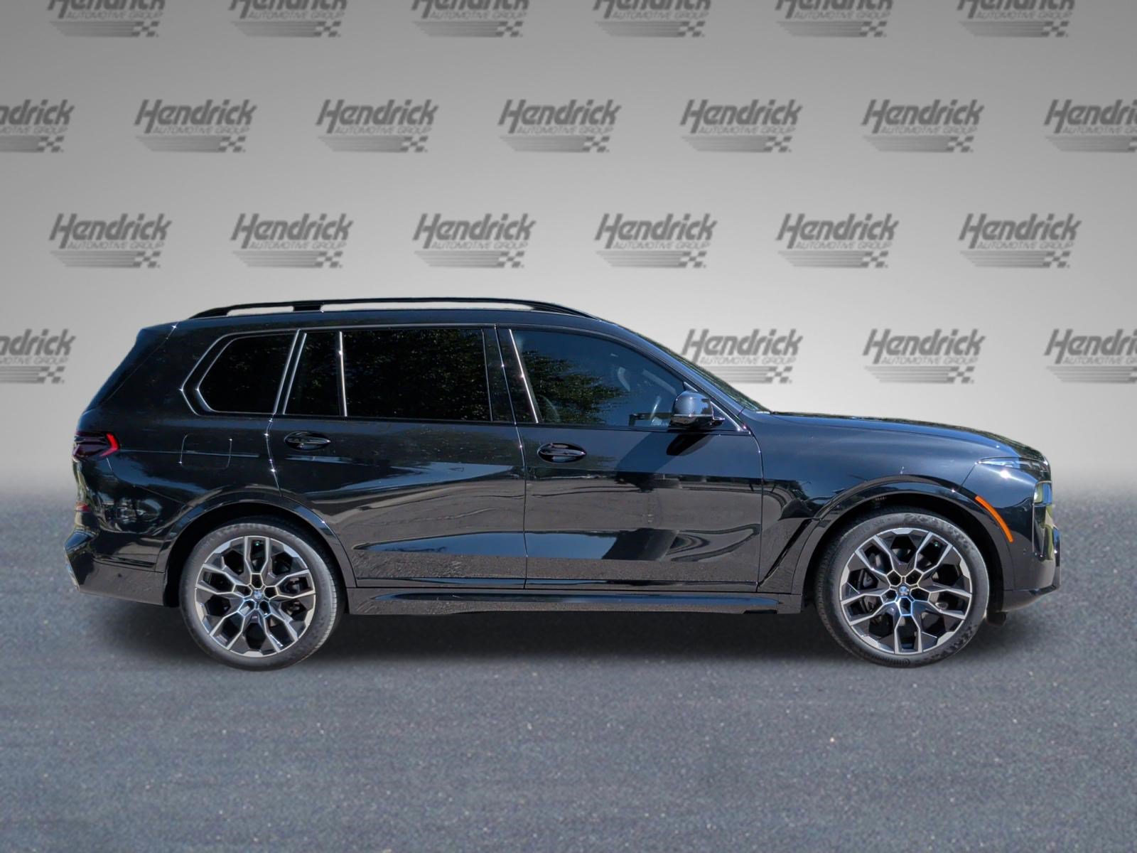 Used 2023 BMW X7 xDrive40i w/ M Sport Package AWD/4WD image 6