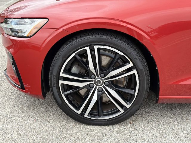 Used 2019 Volvo S60 T6 R-Design AWD/4WD image 10