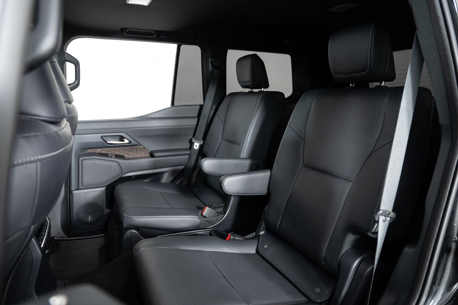 Used 2025 Lexus GX 550 AWD/4WD image 17