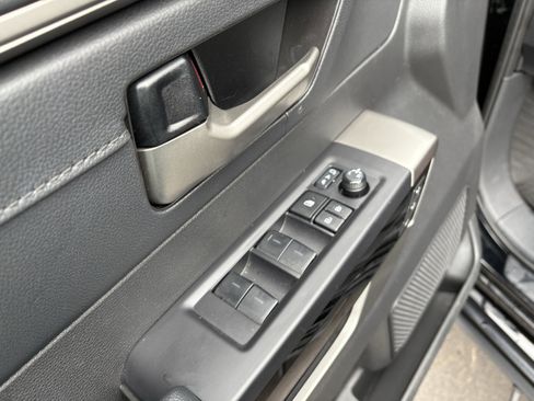 Used 2024 Toyota Tundra Limited image 25