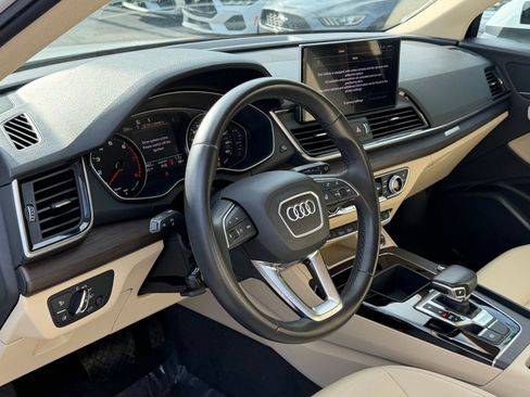 Used 2021 Audi Q5 2.0T Premium w/ Convenience Package AWD/4WD image 12