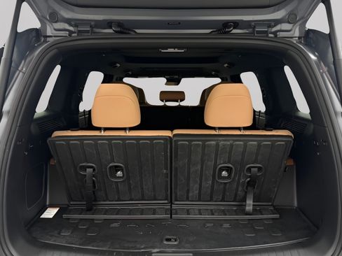 Used 2025 Hyundai Santa Fe Limited FWD image 26
