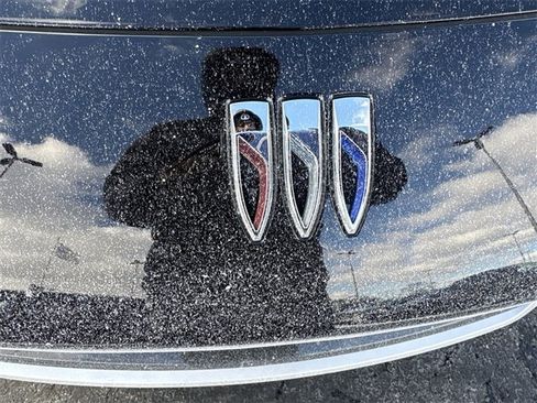 Certified 2024 Buick Envista Avenir image 30