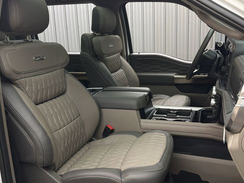 Used 2026 Ford F450 Platinum w/ Platinum Plus Package image 42