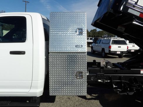 Used 2022 RAM 4500 Tradesman image 50